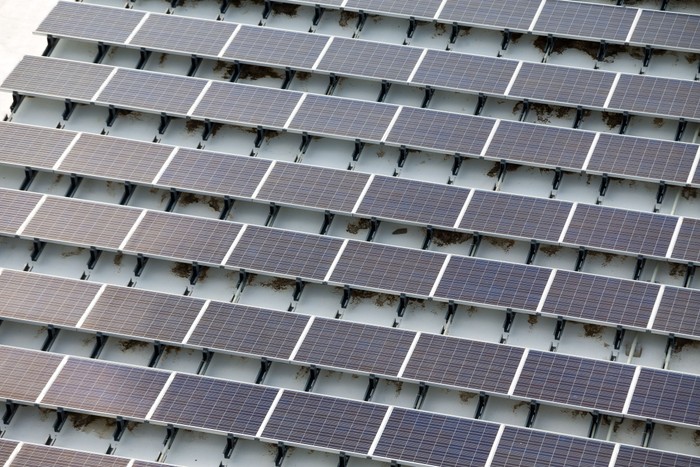 De Megavatios a Eficiencia: Soluciones de Energía Solar para Operaciones Industriales